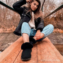 Load image into Gallery viewer, Emu Australia Womens Mintaro Platform Sheepskin Slipper Black