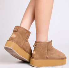 Load image into Gallery viewer, Emu Australia Womens Stinger Micro Platform Sheepskin Boot