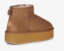 Load image into Gallery viewer, Emu Australia Womens Stinger Micro Platform Sheepskin Boot