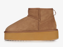 Load image into Gallery viewer, Emu Australia Womens Stinger Micro Platform Sheepskin Boot