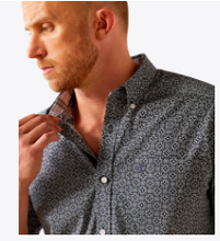 Load image into Gallery viewer, Ariat Mens Wrinkle Free Octavius Classic Fit Shirt
