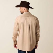 Load image into Gallery viewer, Ariat Mens Solid Twill Core Classic Long Sleeve Button Down Dress Shirt