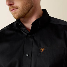 Load image into Gallery viewer, Ariat Mens Solid Twill Core Classic Long Sleeve Button Down Dress Shirt