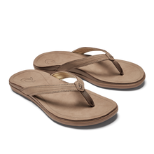 Load image into Gallery viewer, Olukai Womens Leather Sandal Tan
