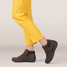 Load image into Gallery viewer, Aetrex Womens Luna Casual Ankle Boot
