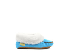 Load image into Gallery viewer, Superlamb Womens Traditional Moccasin Turquoise
